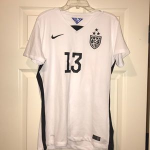 alex morgan jersey!!